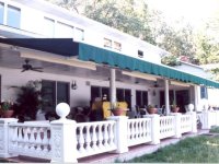 wall mounted retractable awning
